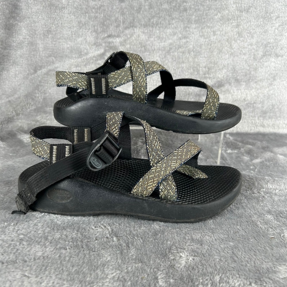 Chaco Mens 7 Z2 Classic Athletic Sandals Black Gold Patterned Straps Toe Loop